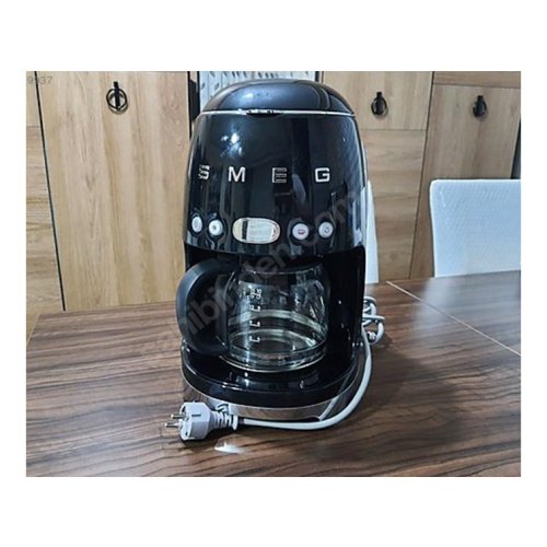 Smeg Siyah Filtre Kahve Makinesi